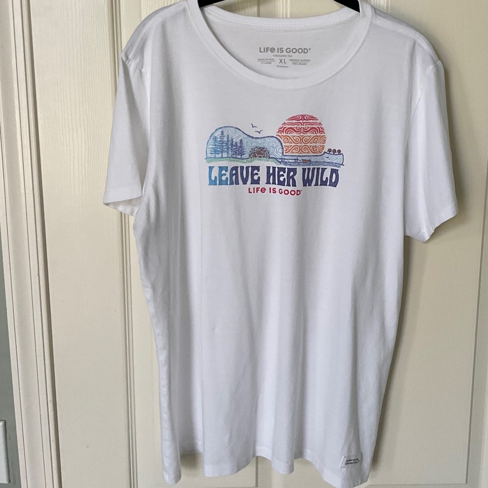 Women’s Life is Good Tee - Picture 2 of 3